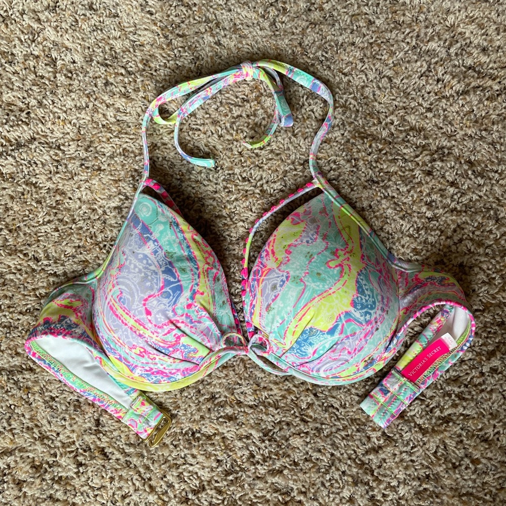 Victoria secret swimsuit top - size 32 D